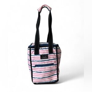 SCOUT medium chest cooler. Very good condition, great for the pool or beach.